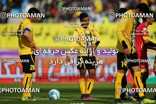 612422, Isfahan, [*parameter:4*], Iran Pro League، Persian Gulf Cup، 2016-17 season، Second Leg، Week 17، Sepahan 2 v ۱ Naft Tehran on 2017/01/18 at Naghsh-e Jahan Stadium