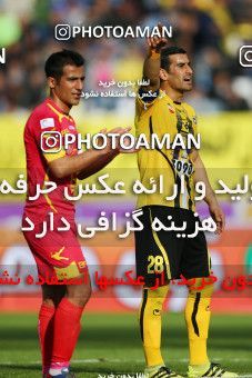 612426, Isfahan, [*parameter:4*], Iran Pro League، Persian Gulf Cup، 2016-17 season، Second Leg، Week 17، Sepahan 2 v ۱ Naft Tehran on 2017/01/18 at Naghsh-e Jahan Stadium