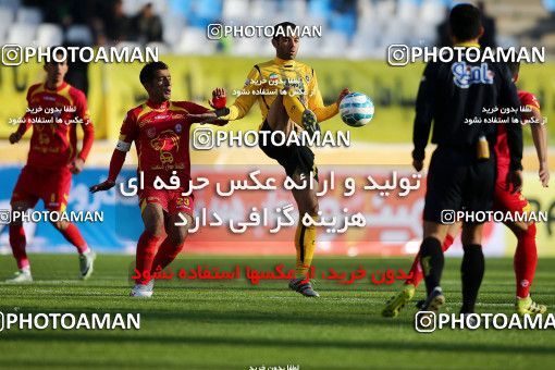 612384, Isfahan, [*parameter:4*], Iran Pro League، Persian Gulf Cup، 2016-17 season، Second Leg، Week 17، Sepahan 2 v ۱ Naft Tehran on 2017/01/18 at Naghsh-e Jahan Stadium