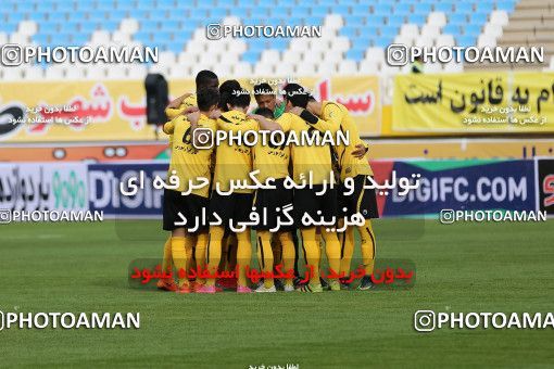 612467, Isfahan, [*parameter:4*], Iran Pro League، Persian Gulf Cup، 2016-17 season، Second Leg، Week 17، Sepahan 2 v ۱ Naft Tehran on 2017/01/18 at Naghsh-e Jahan Stadium