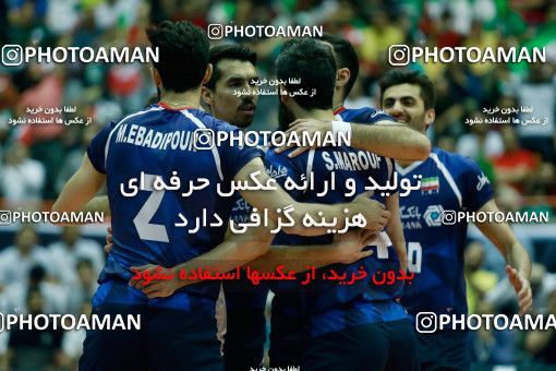 672252, لیگ جهانی والیبال، فصل 2017، [*parameter:31*]، 1396/03/20، ، تهران، سالن دوازده هزار نفری ورزشگاه آزادی، ایران [*parameter:16*] - صربستان [*parameter:17*]