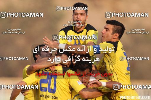 668514, Tehran, [*parameter:4*], Iran Pro League، Persian Gulf Cup، 2014-15 season، First Leg، Week 4، Naft Tehran 3 v ۰ Sepahan on 2014/08/19 at Takhti Stadium