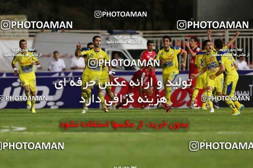 681013, Tehran, [*parameter:4*], Iran Pro League، Persian Gulf Cup، 2013-14 season، First Leg، Week 6، Naft Tehran ۱ v ۰ Persepolis on 2013/08/23 at Takhti Stadium