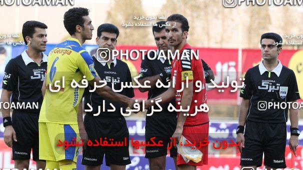 681088, Tehran, [*parameter:4*], Iran Pro League، Persian Gulf Cup، 2013-14 season، First Leg، Week 6، Naft Tehran ۱ v ۰ Persepolis on 2013/08/23 at Takhti Stadium