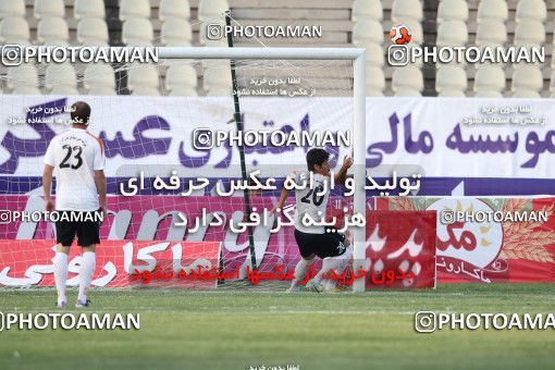 683154, Tehran, [*parameter:4*], Iran Pro League، Persian Gulf Cup، 2013-14 season، First Leg، Week 8، Naft Tehran ۱ v ۰ Mes Kerman on 2013/09/05 at Takhti Stadium