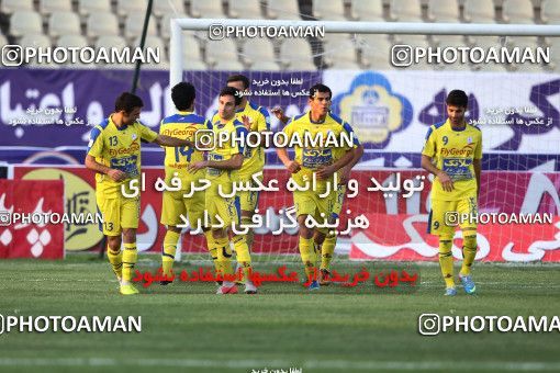 683085, Tehran, [*parameter:4*], Iran Pro League، Persian Gulf Cup، 2013-14 season، First Leg، Week 8، Naft Tehran ۱ v ۰ Mes Kerman on 2013/09/05 at Takhti Stadium