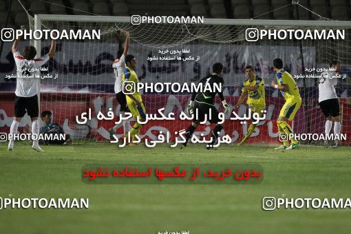 682864, Tehran, [*parameter:4*], Iran Pro League، Persian Gulf Cup، 2013-14 season، First Leg، Week 8، Naft Tehran ۱ v ۰ Mes Kerman on 2013/09/05 at Takhti Stadium