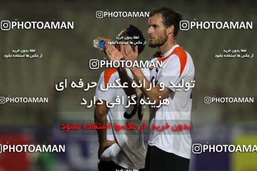 682993, Tehran, [*parameter:4*], Iran Pro League، Persian Gulf Cup، 2013-14 season، First Leg، Week 8، Naft Tehran ۱ v ۰ Mes Kerman on 2013/09/05 at Takhti Stadium