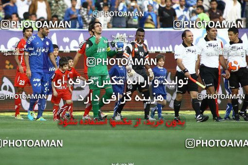 683208, Tehran, [*parameter:4*], Iran Pro League، Persian Gulf Cup، 2013-14 season، First Leg، Week 8، Esteghlal ۰ v ۰ Persepolis on 2013/09/06 at Azadi Stadium