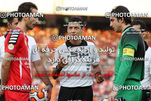 684090, Tehran, [*parameter:4*], Iran Pro League، Persian Gulf Cup، 2013-14 season، First Leg، Week 8، Esteghlal ۰ v ۰ Persepolis on 2013/09/06 at Azadi Stadium