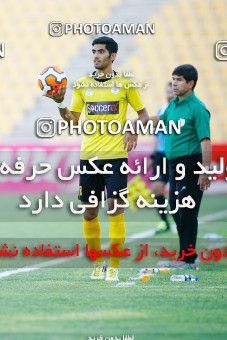 684934, Tehran, [*parameter:4*], Iran Pro League، Persian Gulf Cup، 2013-14 season، First Leg، Week 9، Rah Ahan ۰ v ۰ Fajr-e Sepasi Shiraz on 2013/09/13 at Ekbatan Stadium