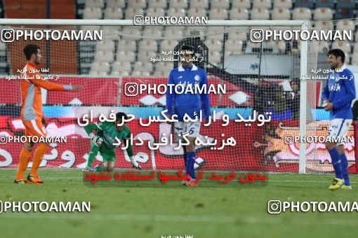 692070, Tehran, , Iranian Hazfi Cup, 1.16 round, Khorramshahr Cup, Esteghlal ۱ v ۰ Caspian Qazvin on 2013/12/10 at Azadi Stadium