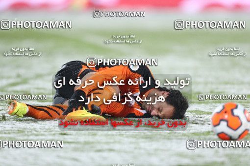 693864, Tehran, Iran, Iranian Hazfi Cup, Semi-Finals, Khorramshahr Cup, Esteghlal ۱ v 2 Mes Kerman on 2014/02/04 at Azadi Stadium