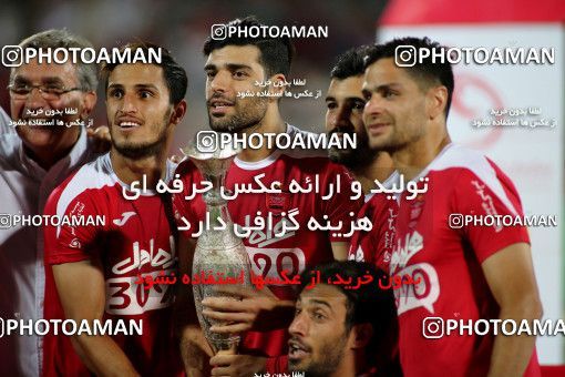 712058, Tehran, Iran, Iran Football Super Cup, Persepolis 3 v 0 Naft Tehran on 2017/07/21 at Azadi Stadium