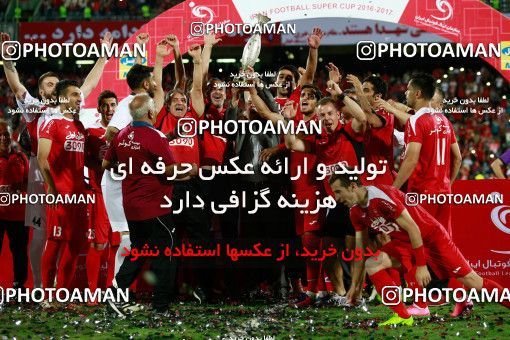 812059, Tehran, Iran, Iran Football Super Cup, Persepolis 3 v 0 Naft Tehran on 2017/07/21 at Azadi Stadium