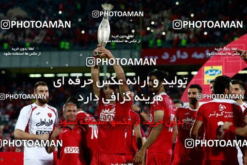 812196, Tehran, Iran, Iran Football Super Cup, Persepolis 3 v 0 Naft Tehran on 2017/07/21 at Azadi Stadium