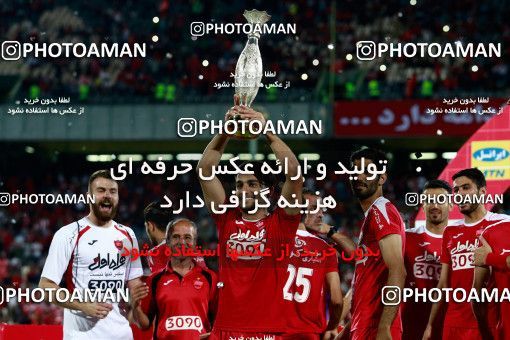 812176, Tehran, Iran, Iran Football Super Cup, Persepolis 3 v 0 Naft Tehran on 2017/07/21 at Azadi Stadium