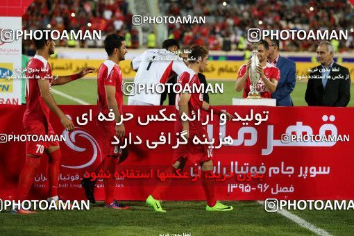 698705, Tehran, Iran, Iran Football Super Cup, Persepolis 3 v 0 Naft Tehran on 2017/07/21 at Azadi Stadium