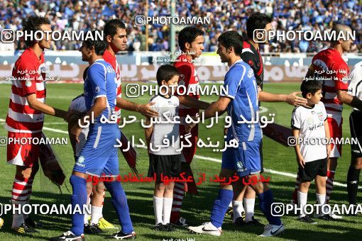 759203, Tehran, [*parameter:4*], Iran Pro League، Persian Gulf Cup، 2010-11 season، First Leg، Week 11، Esteghlal ۱ v ۰ Persepolis on 2010/10/15 at Azadi Stadium