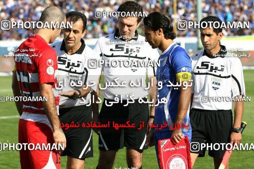 759135, Tehran, [*parameter:4*], Iran Pro League، Persian Gulf Cup، 2010-11 season، First Leg، Week 11، Esteghlal ۱ v ۰ Persepolis on 2010/10/15 at Azadi Stadium