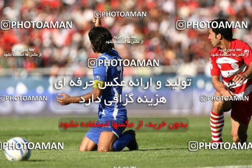 759046, Tehran, [*parameter:4*], Iran Pro League، Persian Gulf Cup، 2010-11 season، First Leg، Week 11، Esteghlal ۱ v ۰ Persepolis on 2010/10/15 at Azadi Stadium