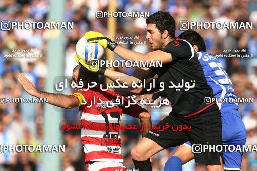 759125, Tehran, [*parameter:4*], Iran Pro League، Persian Gulf Cup، 2010-11 season، First Leg، Week 11، Esteghlal ۱ v ۰ Persepolis on 2010/10/15 at Azadi Stadium