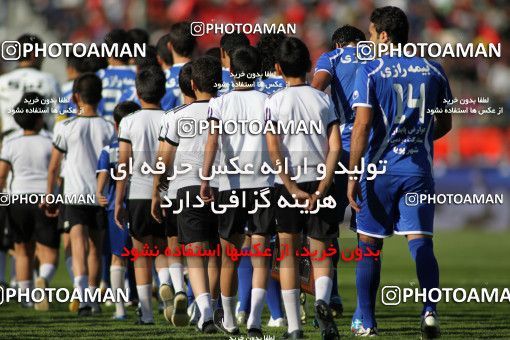 710316, Tehran, [*parameter:4*], Iran Pro League، Persian Gulf Cup، 2010-11 season، First Leg، Week 11، Esteghlal ۱ v ۰ Persepolis on 2010/10/15 at Azadi Stadium