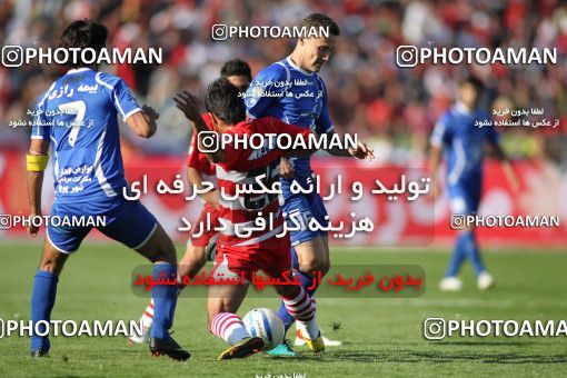 710136, Tehran, [*parameter:4*], Iran Pro League، Persian Gulf Cup، 2010-11 season، First Leg، Week 11، Esteghlal ۱ v ۰ Persepolis on 2010/10/15 at Azadi Stadium