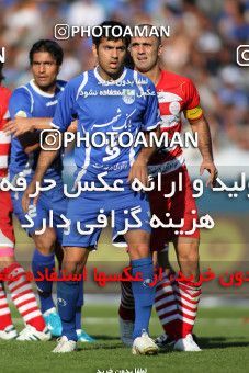 710211, Tehran, [*parameter:4*], Iran Pro League، Persian Gulf Cup، 2010-11 season، First Leg، Week 11، Esteghlal ۱ v ۰ Persepolis on 2010/10/15 at Azadi Stadium