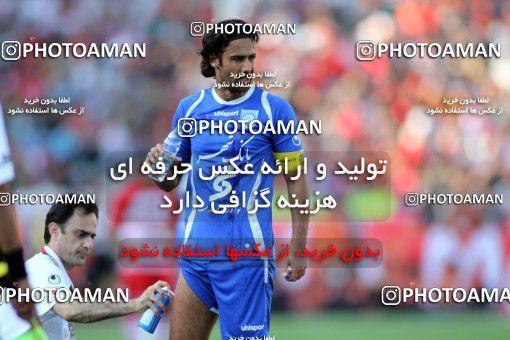 710274, Tehran, [*parameter:4*], Iran Pro League، Persian Gulf Cup، 2010-11 season، First Leg، Week 11، Esteghlal ۱ v ۰ Persepolis on 2010/10/15 at Azadi Stadium