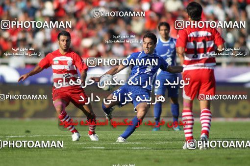 710273, Tehran, [*parameter:4*], Iran Pro League، Persian Gulf Cup، 2010-11 season، First Leg، Week 11، Esteghlal ۱ v ۰ Persepolis on 2010/10/15 at Azadi Stadium