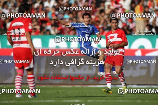 710231, Tehran, [*parameter:4*], Iran Pro League، Persian Gulf Cup، 2010-11 season، First Leg، Week 11، Esteghlal ۱ v ۰ Persepolis on 2010/10/15 at Azadi Stadium