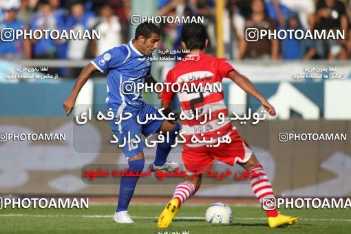 710300, Tehran, [*parameter:4*], Iran Pro League، Persian Gulf Cup، 2010-11 season، First Leg، Week 11، Esteghlal ۱ v ۰ Persepolis on 2010/10/15 at Azadi Stadium