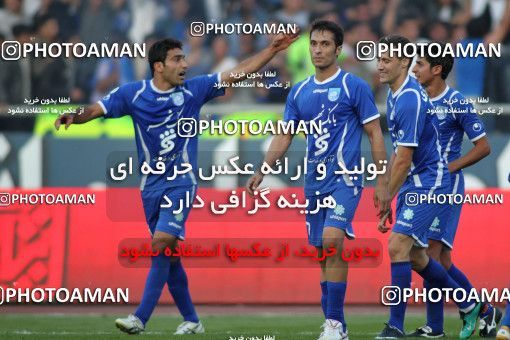 710205, Tehran, [*parameter:4*], Iran Pro League، Persian Gulf Cup، 2010-11 season، First Leg، Week 11، Esteghlal ۱ v ۰ Persepolis on 2010/10/15 at Azadi Stadium