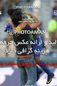 710225, Tehran, [*parameter:4*], لیگ برتر فوتبال ایران، Persian Gulf Cup، Week 11، First Leg، Esteghlal 1 v 0 Persepolis on 2010/10/15 at Azadi Stadium