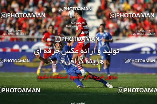 710475, Tehran, [*parameter:4*], Iran Pro League، Persian Gulf Cup، 2010-11 season، First Leg، Week 11، Esteghlal ۱ v ۰ Persepolis on 2010/10/15 at Azadi Stadium