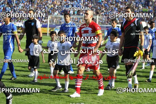 710604, Tehran, [*parameter:4*], Iran Pro League، Persian Gulf Cup، 2010-11 season، First Leg، Week 11، Esteghlal ۱ v ۰ Persepolis on 2010/10/15 at Azadi Stadium