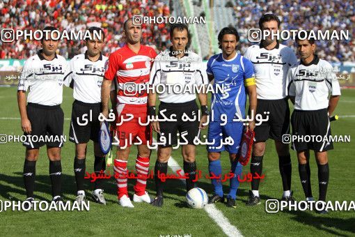 710629, Tehran, [*parameter:4*], Iran Pro League، Persian Gulf Cup، 2010-11 season، First Leg، Week 11، Esteghlal ۱ v ۰ Persepolis on 2010/10/15 at Azadi Stadium