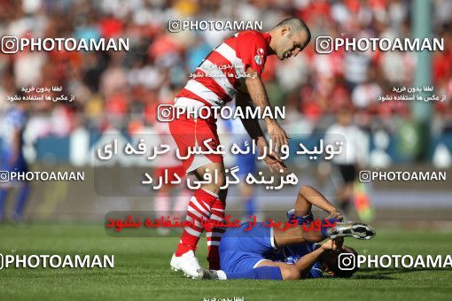 710588, Tehran, [*parameter:4*], Iran Pro League، Persian Gulf Cup، 2010-11 season، First Leg، Week 11، Esteghlal ۱ v ۰ Persepolis on 2010/10/15 at Azadi Stadium