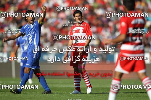 710499, Tehran, [*parameter:4*], Iran Pro League، Persian Gulf Cup، 2010-11 season، First Leg، Week 11، Esteghlal ۱ v ۰ Persepolis on 2010/10/15 at Azadi Stadium