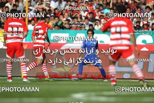 710717, Tehran, [*parameter:4*], Iran Pro League، Persian Gulf Cup، 2010-11 season، First Leg، Week 11، Esteghlal ۱ v ۰ Persepolis on 2010/10/15 at Azadi Stadium