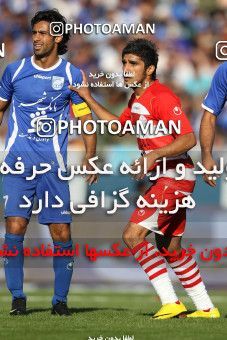 710570, Tehran, [*parameter:4*], Iran Pro League، Persian Gulf Cup، 2010-11 season، First Leg، Week 11، Esteghlal ۱ v ۰ Persepolis on 2010/10/15 at Azadi Stadium