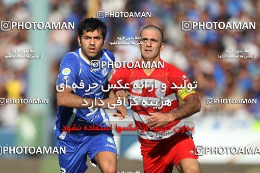 710747, Tehran, [*parameter:4*], Iran Pro League، Persian Gulf Cup، 2010-11 season، First Leg، Week 11، Esteghlal ۱ v ۰ Persepolis on 2010/10/15 at Azadi Stadium