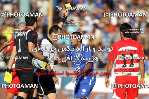 710693, Tehran, [*parameter:4*], Iran Pro League، Persian Gulf Cup، 2010-11 season، First Leg، Week 11، Esteghlal ۱ v ۰ Persepolis on 2010/10/15 at Azadi Stadium