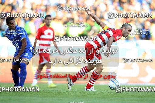 710781, Tehran, [*parameter:4*], Iran Pro League، Persian Gulf Cup، 2010-11 season، First Leg، Week 11، Esteghlal ۱ v ۰ Persepolis on 2010/10/15 at Azadi Stadium