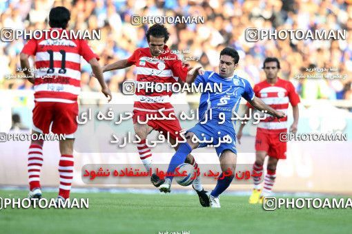 710664, Tehran, [*parameter:4*], Iran Pro League، Persian Gulf Cup، 2010-11 season، First Leg، Week 11، Esteghlal ۱ v ۰ Persepolis on 2010/10/15 at Azadi Stadium