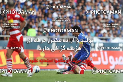 710651, Tehran, [*parameter:4*], Iran Pro League، Persian Gulf Cup، 2010-11 season، First Leg، Week 11، Esteghlal ۱ v ۰ Persepolis on 2010/10/15 at Azadi Stadium