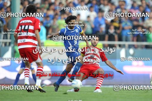 710786, Tehran, [*parameter:4*], Iran Pro League، Persian Gulf Cup، 2010-11 season، First Leg، Week 11، Esteghlal ۱ v ۰ Persepolis on 2010/10/15 at Azadi Stadium