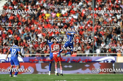 710922, Tehran, [*parameter:4*], Iran Pro League، Persian Gulf Cup، 2010-11 season، First Leg، Week 11، Esteghlal ۱ v ۰ Persepolis on 2010/10/15 at Azadi Stadium