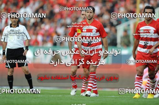 710883, Tehran, [*parameter:4*], Iran Pro League، Persian Gulf Cup، 2010-11 season، First Leg، Week 11، Esteghlal ۱ v ۰ Persepolis on 2010/10/15 at Azadi Stadium